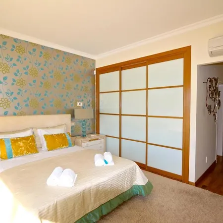 Vila Maelouance 92- Clever Details *