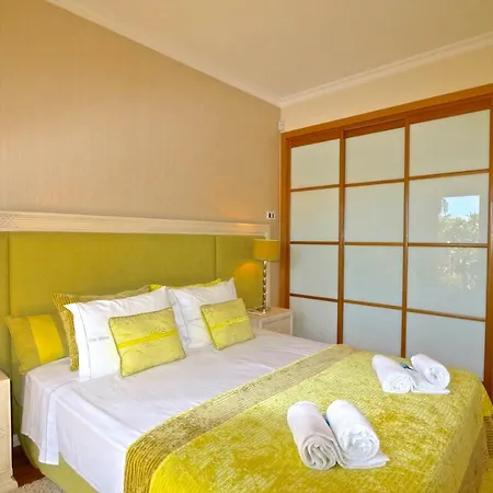 Maelouance 92- Clever Details Villa