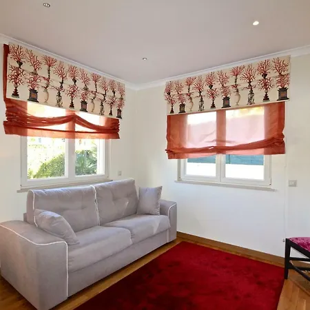 Willa Maelouance 92- Clever Details *