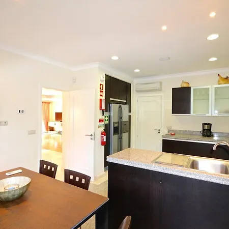 Willa Maelouance 92- Clever Details